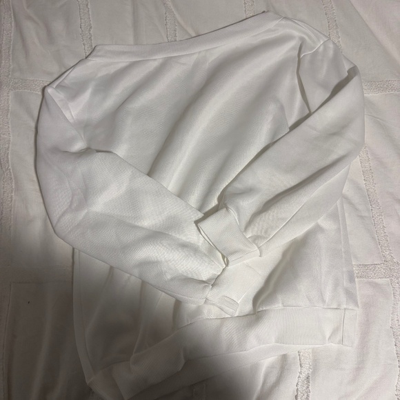 Off-Shoulder White Sweatshirt (SHEIN) - Picture 1 of 3